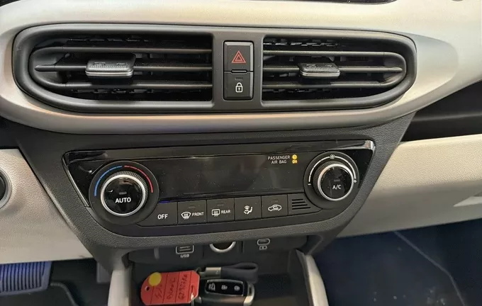 HYUNDAI I10 1.0 63 BVR Creative photo 14 13555