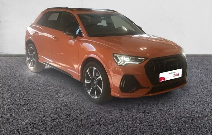 AUDI Q3 35 TFSI 150 ch S tronic 7 S line plus extérieur trois quart avant droit 2130979