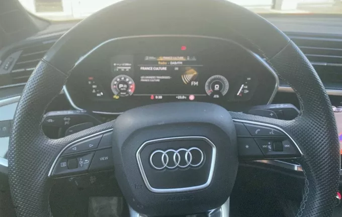 AUDI Q3 35 TFSI 150 ch S tronic 7 S line plus photo 12 2130979