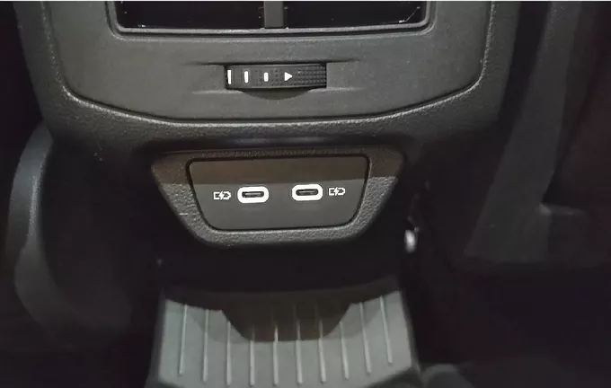 VOLKSWAGEN T-ROC 1.5 TSI EVO2 150 Start/Stop DSG7 Style Edition photo 20 2126278