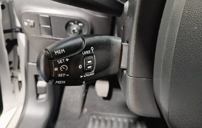 CITROEN C3 PureTech 83 S&S BVM5 Shine photo 15 945190
