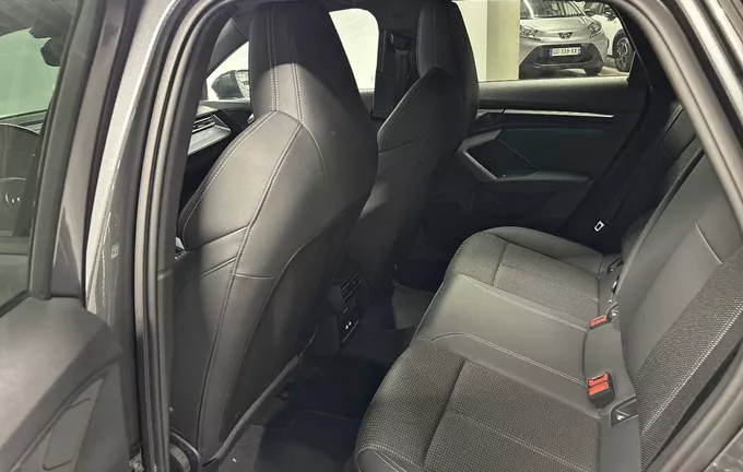AUDI A3 Sportback TDI 150 S tronic 7 S line photo 17 2130113