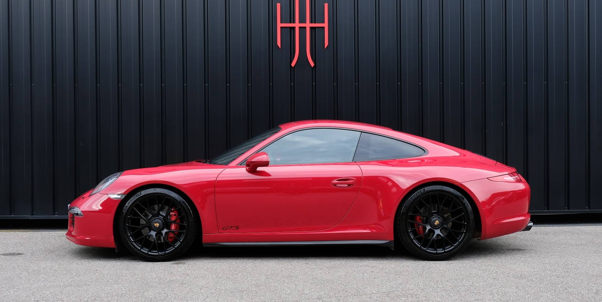PORSCHE 911