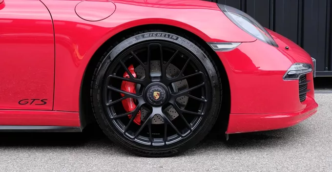 PORSCHE 911 Carrera Coupé 3.8i 430 GTS PDK extérieur côté droit 800677