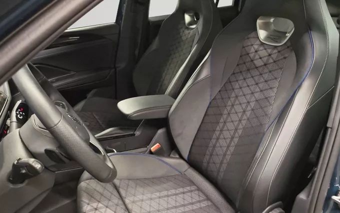 VOLKSWAGEN TIGUAN 1.5 eTSI 150ch DSG7 R-Line Edition extérieur arrière 2130099