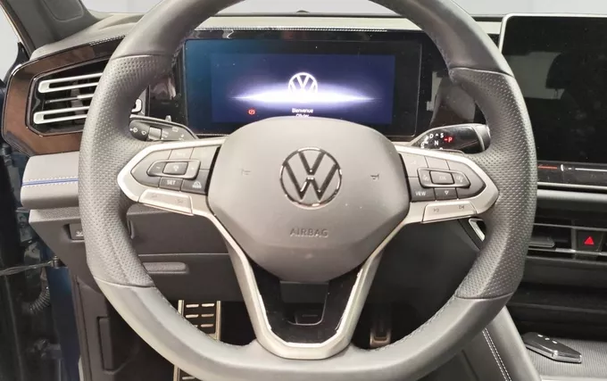 VOLKSWAGEN TIGUAN 1.5 eTSI 150ch DSG7 R-Line Edition extérieur trois quart arrière gauche 2130099