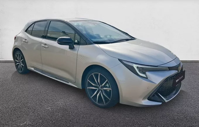 TOYOTA COROLLA HYBRIDE 140ch GR Sport extérieur trois quart avant droit 1103777