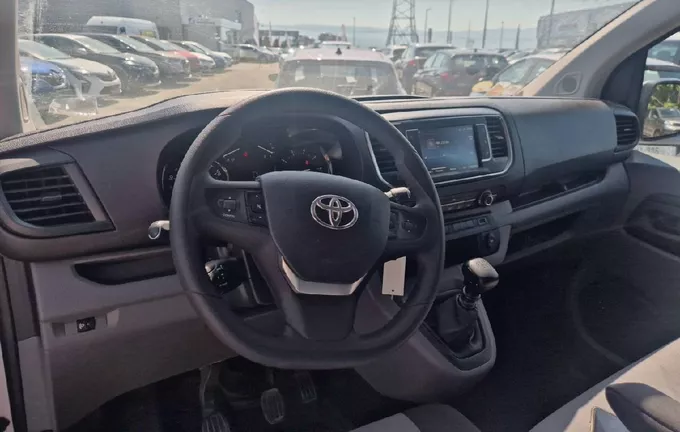 TOYOTA PROACE Verso Long 1.5L 120 D-4D BVM6 Dynamic photo 18 1103539