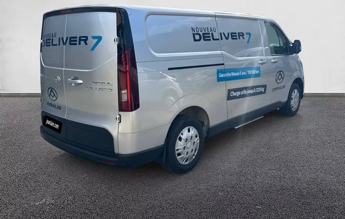 MAXUS DELIVER7 FOURGON L2H1 2.0D 150 CH extérieur trois quart arrière droit 6802091