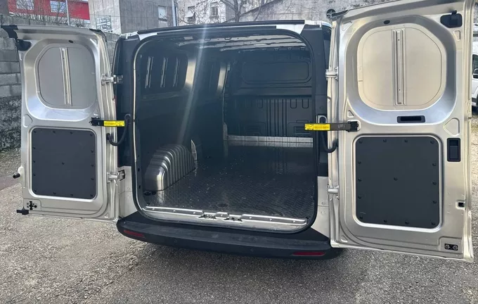 MAXUS DELIVER7 FOURGON L2H1 2.0D 150 CH photo 10 6802091