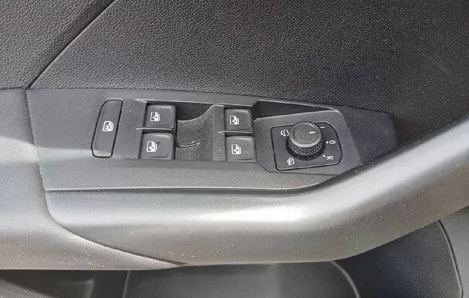 VOLKSWAGEN T-CROSS 1.0 TSI 95 Start/Stop BVM5 Life Tech photo 20 2127289