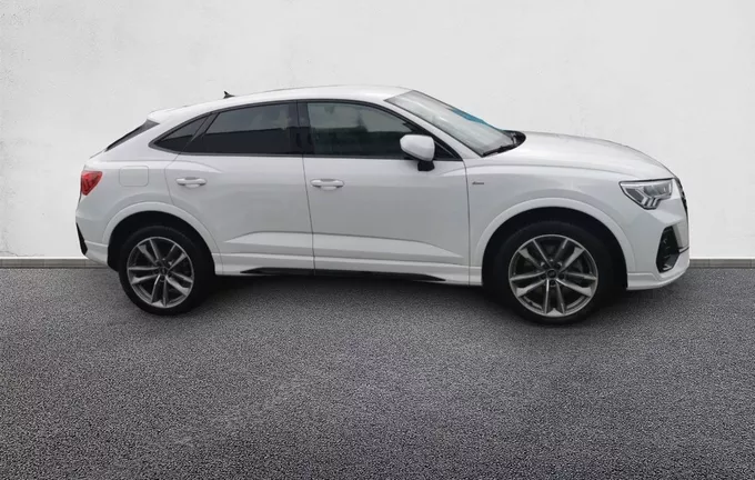 AUDI Q3 Sportback 45 TFSIe 245 ch S tronic 6 S line extérieur côté droit 460902