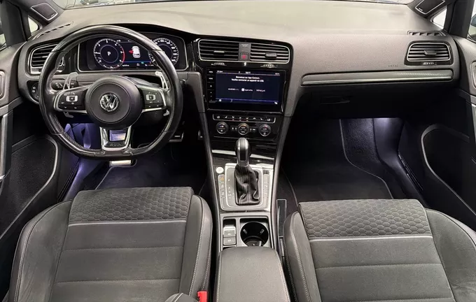 VOLKSWAGEN GOLF 2.0 TDI 184 FAP DSG7 photo 18 213314
