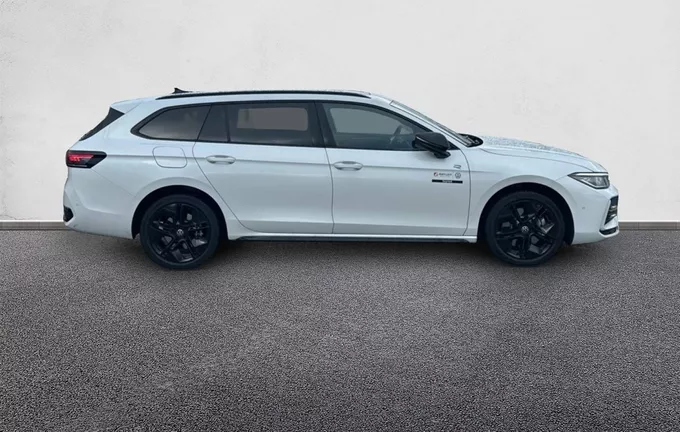 VOLKSWAGEN PASSAT 1.5 eHybrid 272 DSG6 R-Line extérieur côté droit 4962
