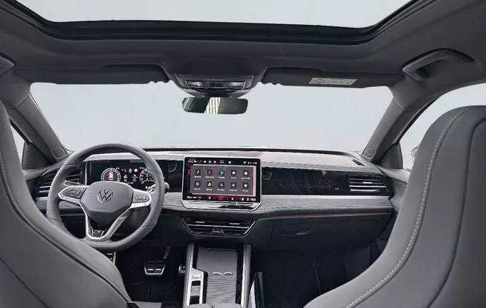 VOLKSWAGEN PASSAT 1.5 eHybrid 272 DSG6 R-Line photo 18 4962