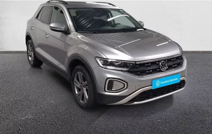 VOLKSWAGEN T-ROC 1.5 TSI EVO2 150 Start/Stop DSG7 VW Edition extérieur trois quart avant droit 2131865