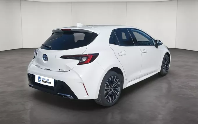 TOYOTA COROLLA HYBRIDE 140ch Design extérieur trois quart arrière droit 1103917