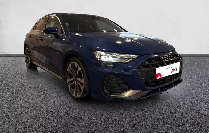 AUDI A3 Sportback TFSI Mild Hybrid 150 S tronic 7 S line extérieur trois quart avant droit 2127003