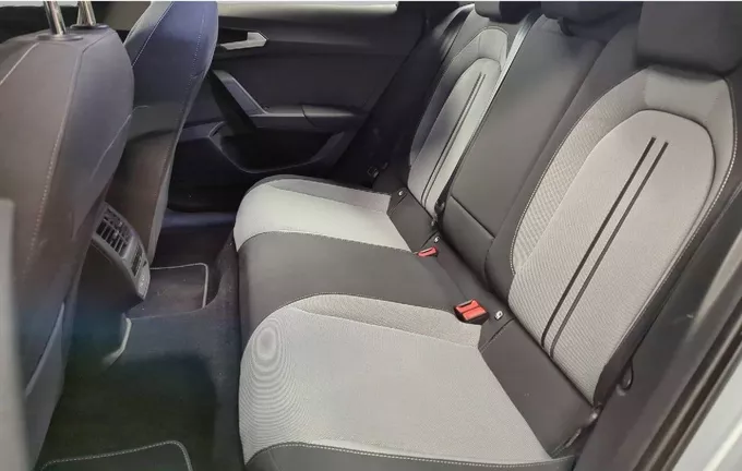 SEAT LEON Sportstourer 1.0 TSI 110 BVM6 Business extérieur arrière 2123833