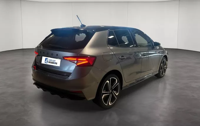 SKODA FABIA 1.0 TSI 116 ch EVO 2 DSG7 Monte-Carlo extérieur trois quart arrière droit 2131909