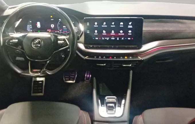 SKODA OCTAVIA Combi 2.0 TDI 200 ch DSG7 RS extérieur côté gauche 945823