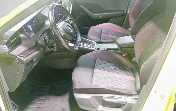 SKODA OCTAVIA Combi 2.0 TDI 200 ch DSG7 RS photo 11 945823