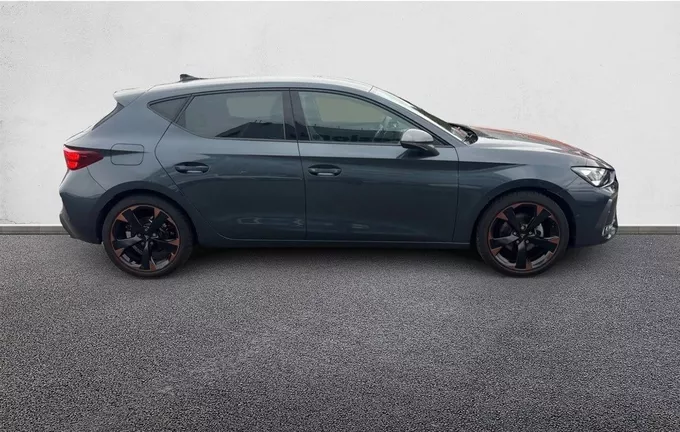 CUPRA LEON 1.5 eTSI Hybrid 150 ch DSG7 V extérieur côté droit 2125990
