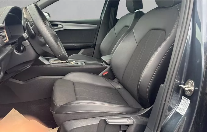 CUPRA LEON 1.5 eTSI Hybrid 150 ch DSG7 V extérieur trois quart arrière droit 2125990
