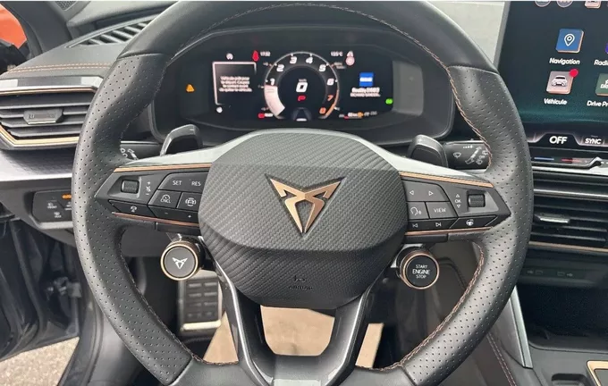 CUPRA LEON 1.5 eTSI Hybrid 150 ch DSG7 V photo 19 2125990