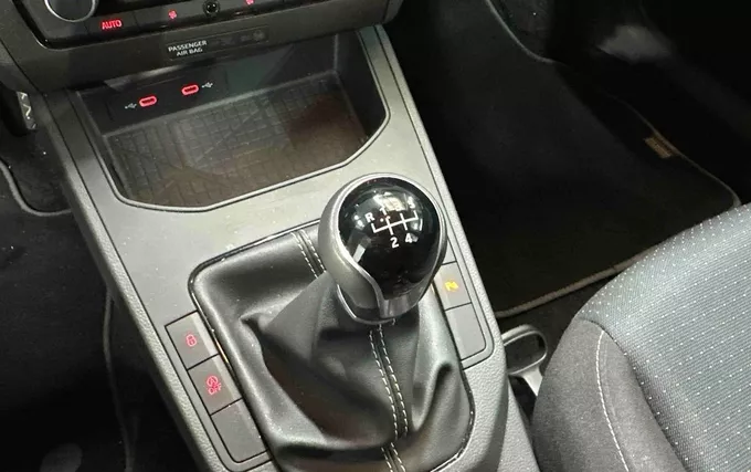 SEAT IBIZA 1.0 TSI 95 ch S/S BVM5 Copa photo 13 2132825