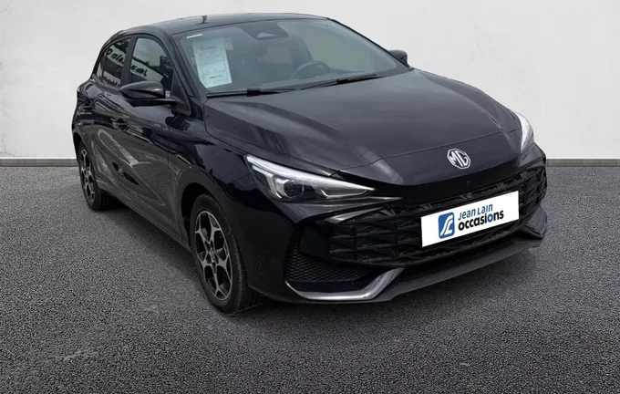 MG MG3 1.5 L Hybrid+ 195 ch Luxury extérieur trois quart avant droit 601147