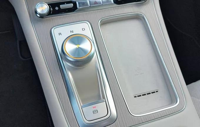 MG MGS6 EV MGS6 EV Luxury photo 13 7831