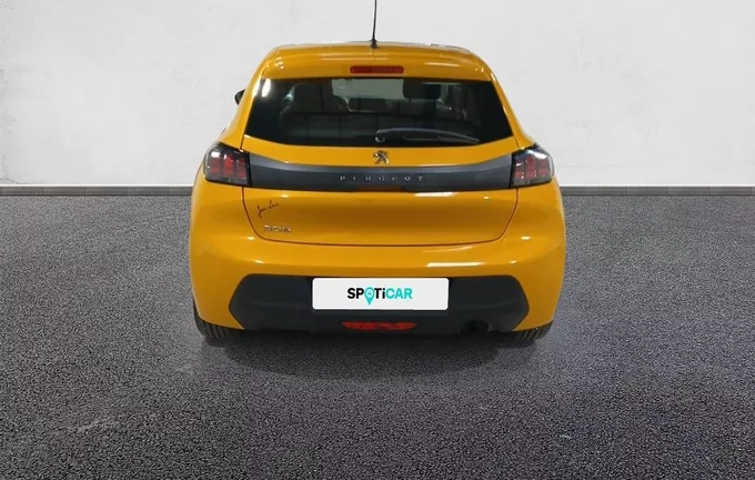PEUGEOT 208 PureTech 75 S&S BVM5 Like extérieur trois quart arrière droit 2129353