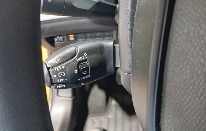 PEUGEOT 208 PureTech 75 S&S BVM5 Like photo 15 2129353