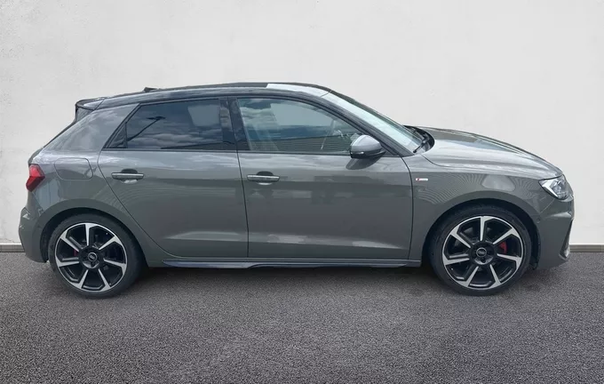 AUDI A1 Sportback 40 TFSI 207 ch S tronic 7 Compétition extérieur côté droit 2130668