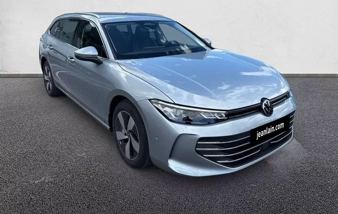 VOLKSWAGEN PASSAT 1.5 eHybrid 204 DSG6 Life Plus extérieur trois quart avant droit 6673