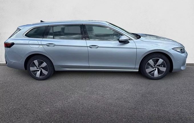 VOLKSWAGEN PASSAT 1.5 eHybrid 204 DSG6 Life Plus extérieur côté droit 6673