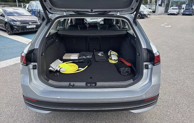 VOLKSWAGEN PASSAT 1.5 eHybrid 204 DSG6 Life Plus photo 10 6673