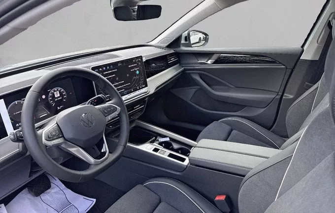 VOLKSWAGEN PASSAT 1.5 eHybrid 204 DSG6 Life Plus photo 11 6673