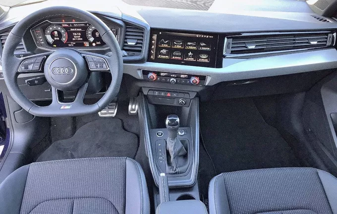 AUDI A1 Sportback 30 TFSI 116 ch S tronic 7 S Line photo 18 1020