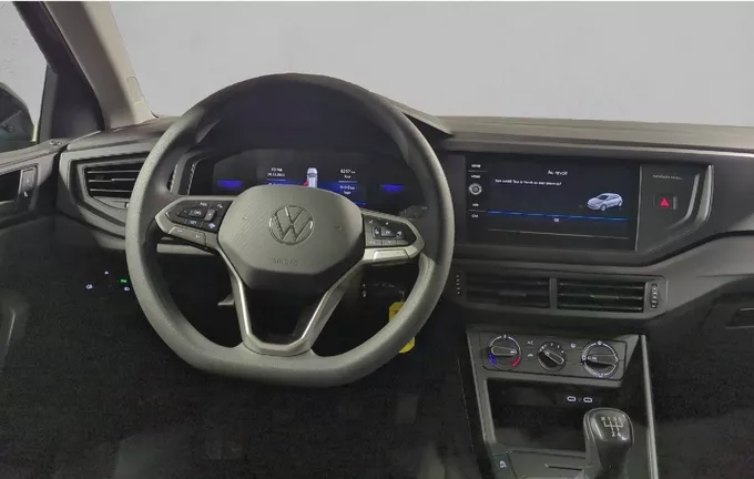VOLKSWAGEN POLO 1.0 MPI 80 S&S BVM5 extérieur trois quart avant droit 2123185
