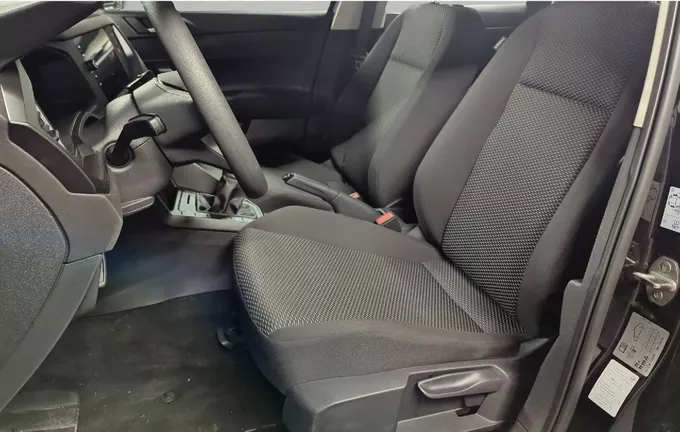 VOLKSWAGEN POLO 1.0 MPI 80 S&S BVM5 extérieur trois quart arrière droit 2123185