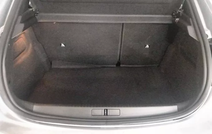 PEUGEOT 208 100 S&S BVM6 Style extérieur arrière 944353