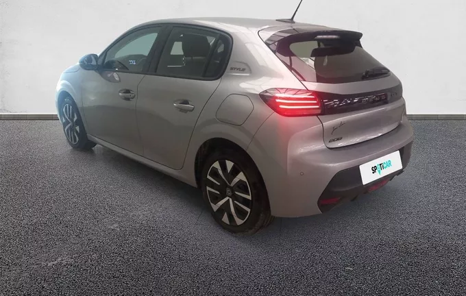 PEUGEOT 208 100 S&S BVM6 Style extérieur trois quart arrière gauche 944353