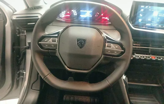 PEUGEOT 208 100 S&S BVM6 Style photo 9 944353