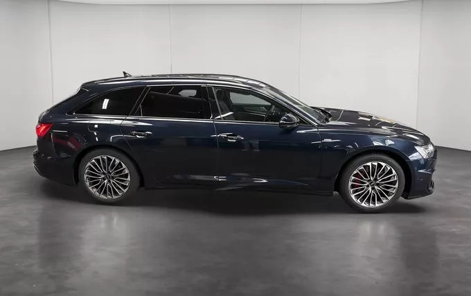 AUDI A6 Avant 55 TFSIe 367 ch S tronic 7 Quattro Competition extérieur côté droit 213618