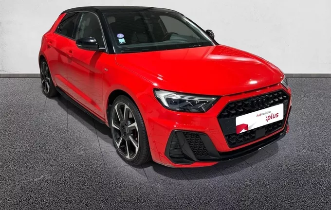 AUDI A1 Sportback 40 TFSI 207 ch S tronic 7 S Line extérieur trois quart avant droit 2124095