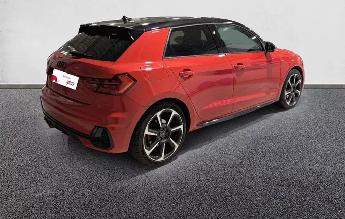 AUDI A1 Sportback 40 TFSI 207 ch S tronic 7 S Line extérieur trois quart arrière droit 2124095