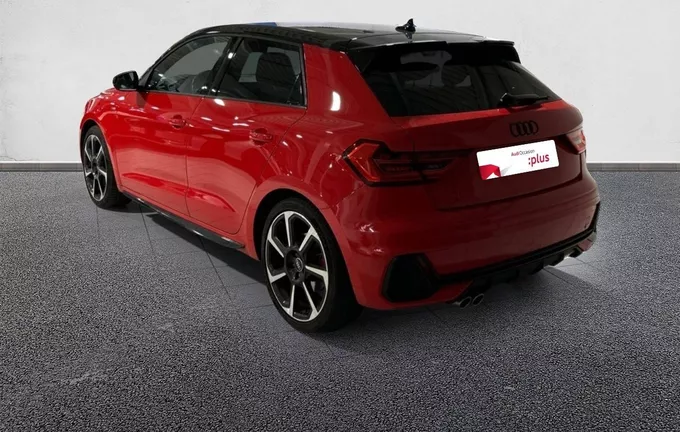 AUDI A1 Sportback 40 TFSI 207 ch S tronic 7 S Line extérieur trois quart arrière gauche 2124095
