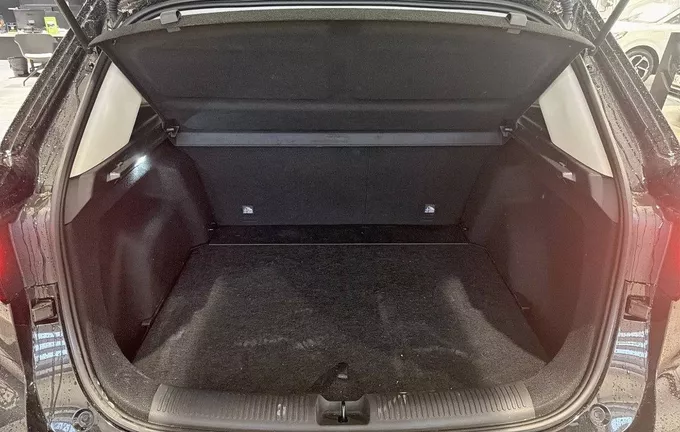 MG ZS 1.5 L Hybrid+ 197 ch Luxury photo 10 8653